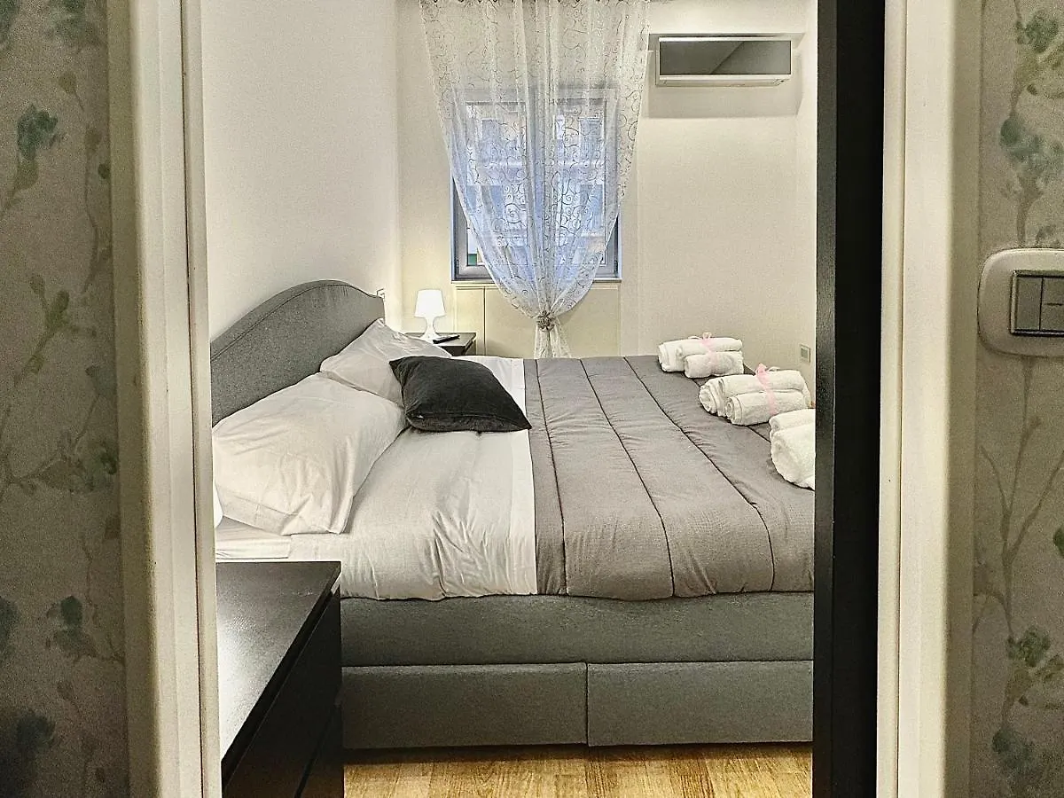 Gli Ottici House Apartment Naples Italy